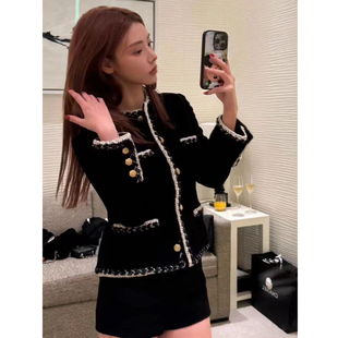 Jennie金珍妮同款 黑色灯芯绒短外套女金扣拼色丝绒感富家千金上衣
