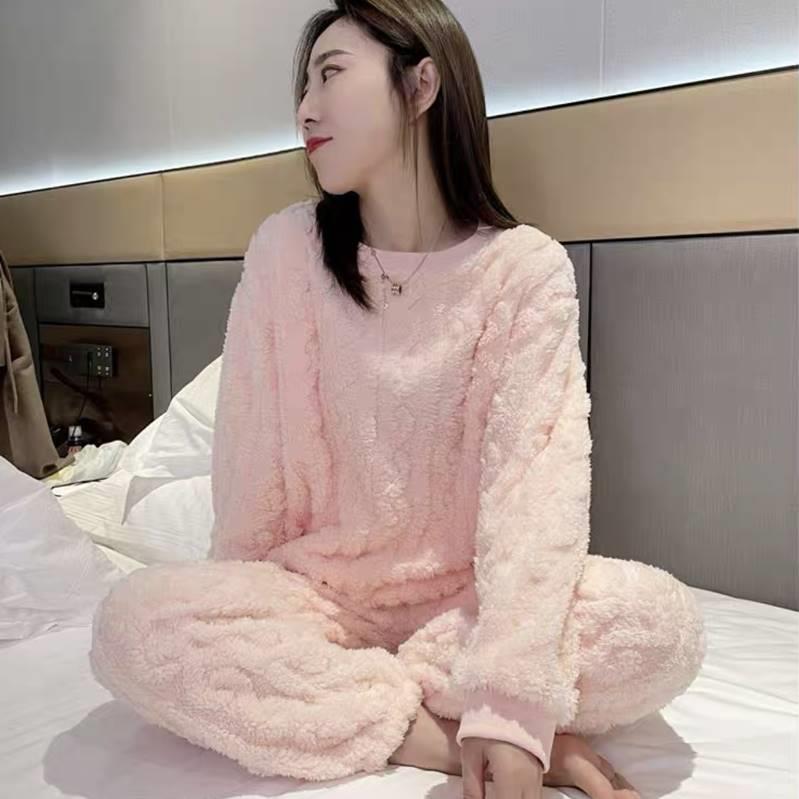 2023秋冬季新款珊瑚绒加绒加厚睡衣女洋气减龄法兰绒居家服两件套