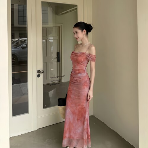 法式纯欲印花吊带网纱修身连衣裙