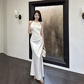 GirlsAt18 高级感缎面鱼尾礼服裙女性感包臀连衣裙无袖 挂脖背心裙