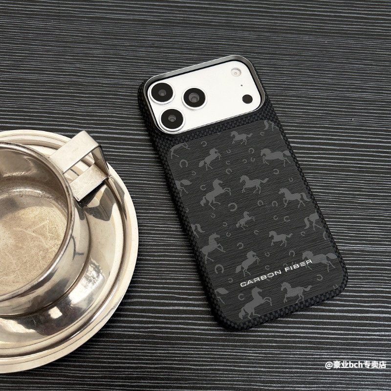 万马奔腾凯夫拉纹适用苹果17promax手机壳新款iPhone1