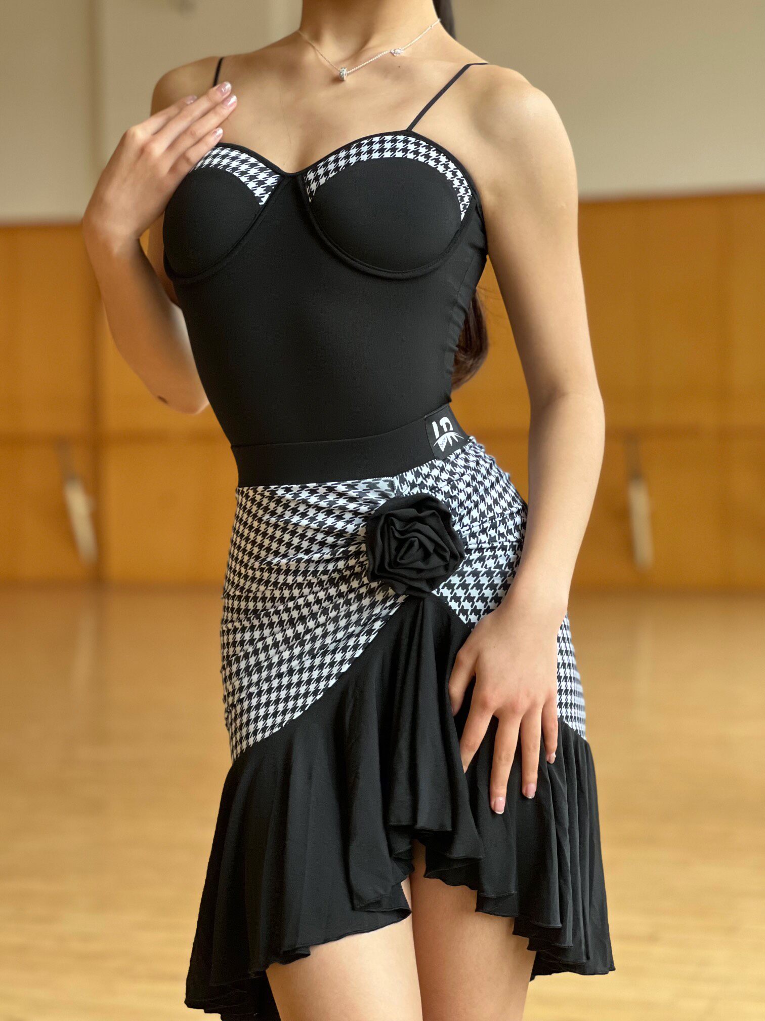 LR064拉丁舞服分体套装包含发带有胸垫底裤练功服可定制