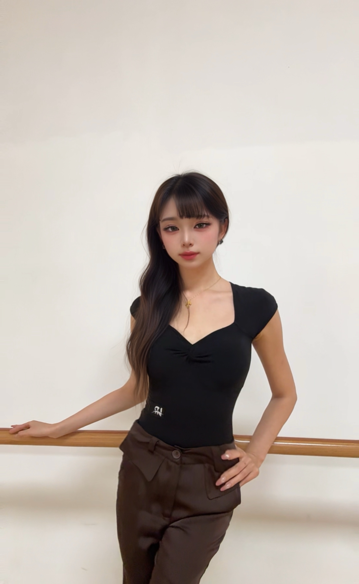 LR085新款拉丁舞服练功服自带胸垫有底裤