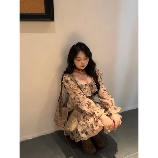 连衣裙女 早秋气质荷叶领印花收腰长袖 大小姐微胖大码 蝶影棕调
