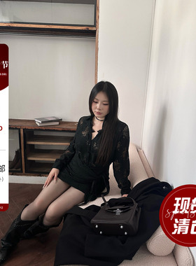大小姐微胖大码“黑色情书”性感辣妹风V领蕾丝镂空长袖连衣裙秋