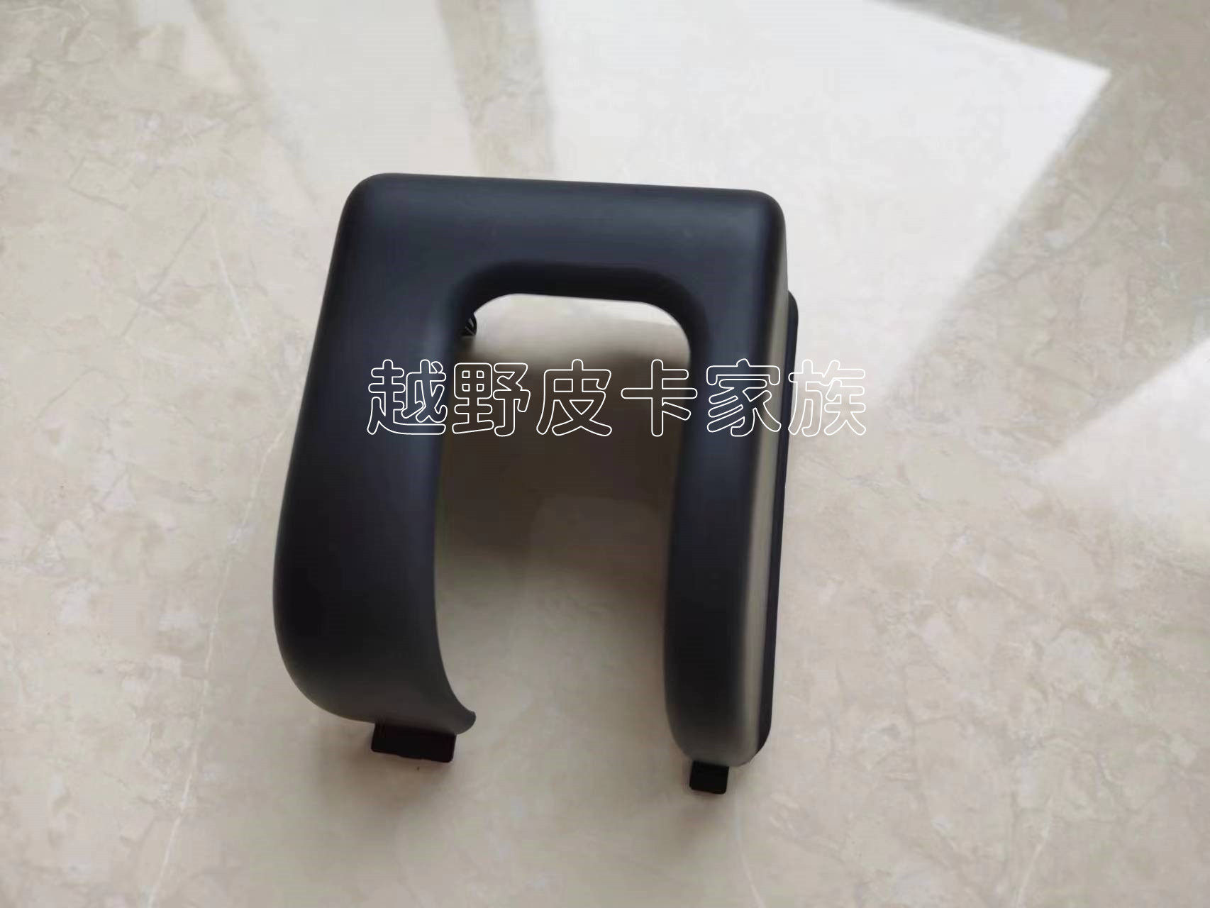 ZHENGZHOU NV200 CAR THIRD ROW REAR ROW ON BOTH SIDES OF THE FOLDING SEAT LEG COVER LEG COVER LEG DECORATIVE COVER ASSEMBLY