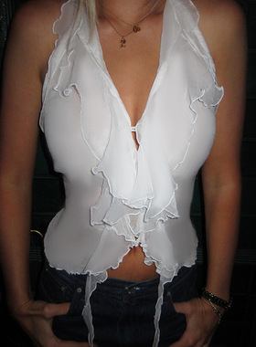 Sexy slim fit ruffle edge hanging neck top性感荷叶边挂脖上衣