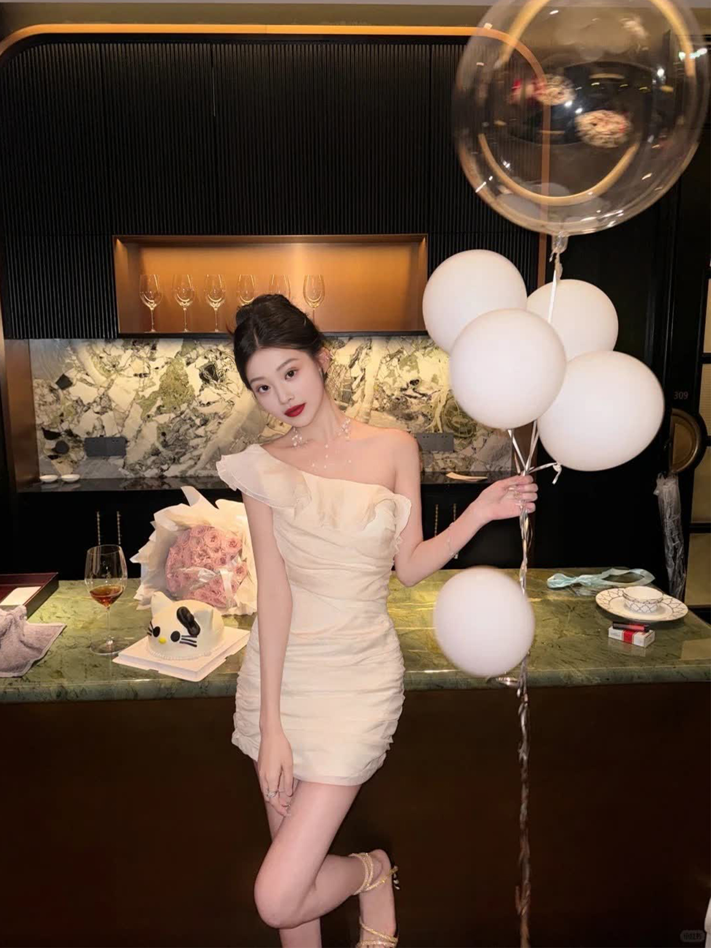 生日裙子高级感法式party小礼服高端轻奢小众气质斜肩包臀连衣裙