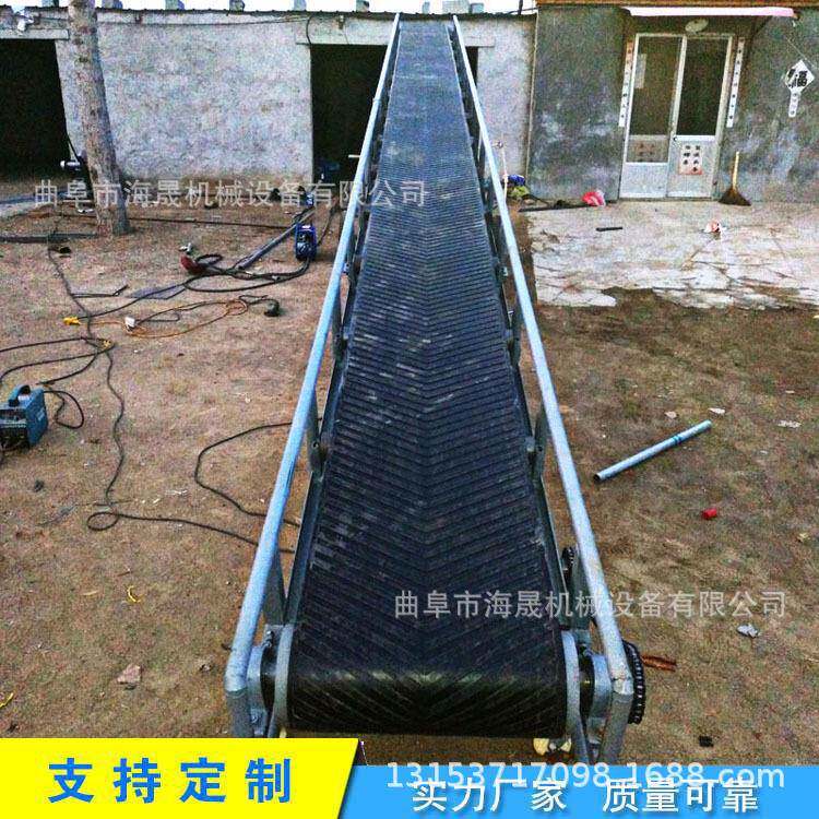 纸箱防滑传送机煤渣皮带上料机600宽化肥带脚轮皮带输送机