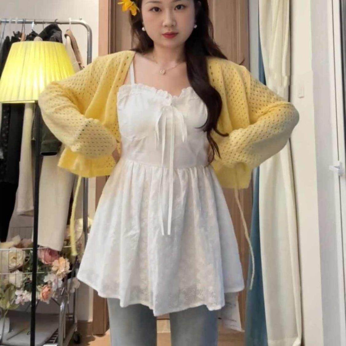 大码胖mm纯欲风蝴蝶结白色吊带背心显瘦内搭外穿打底上衣两件套装
