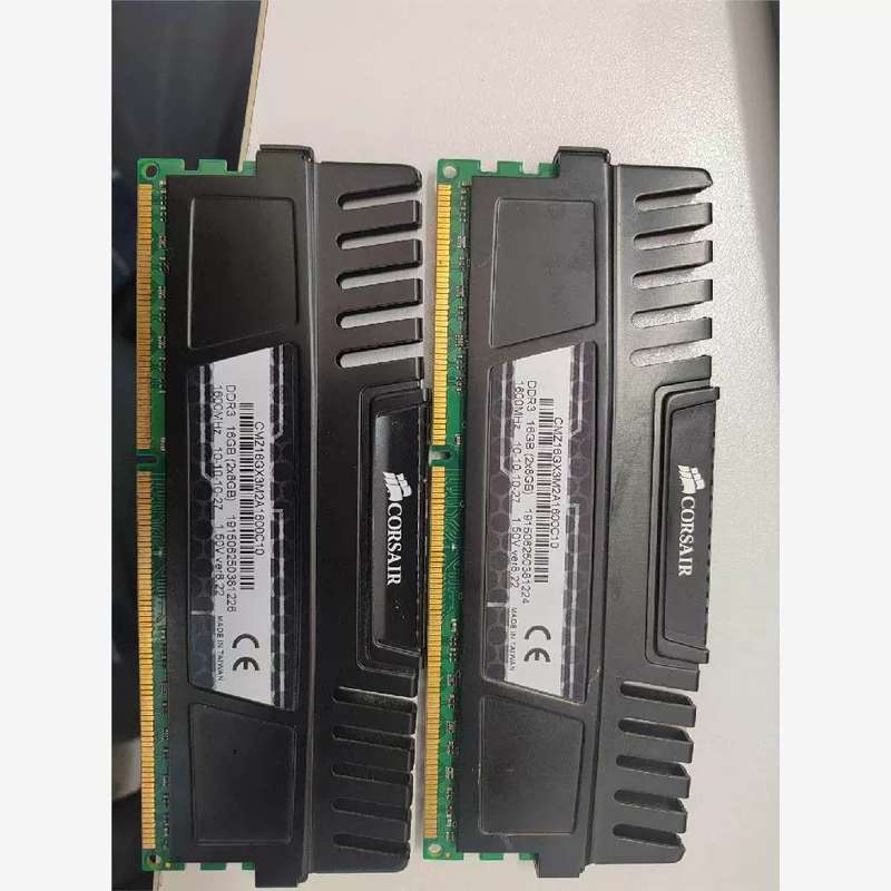 议价ddr3 美商海盗船8g记忆体,九成新
