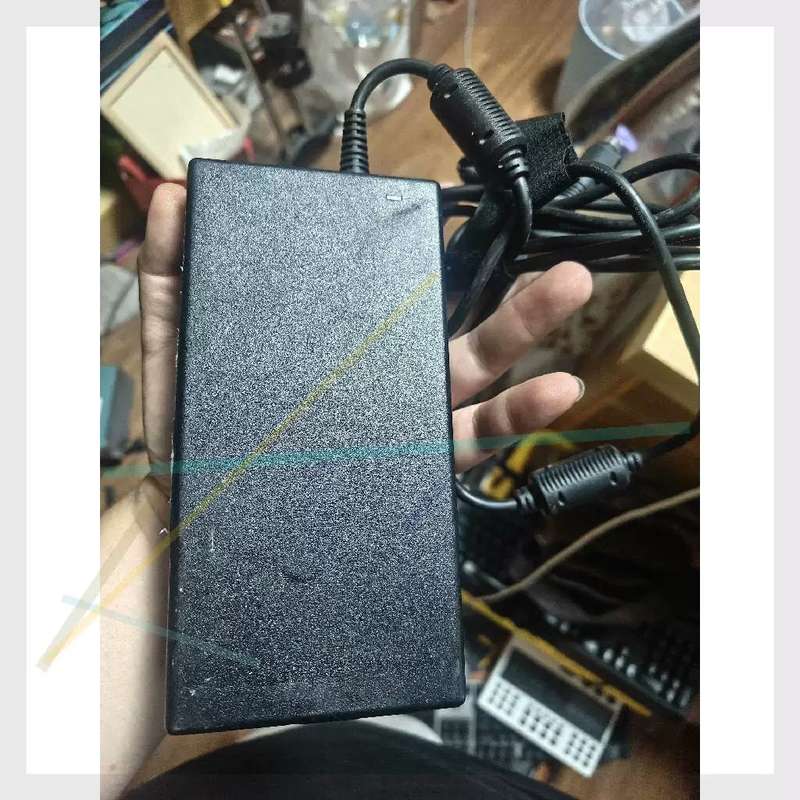 议价海皇戟3，电源230w，19.5v 11.8A