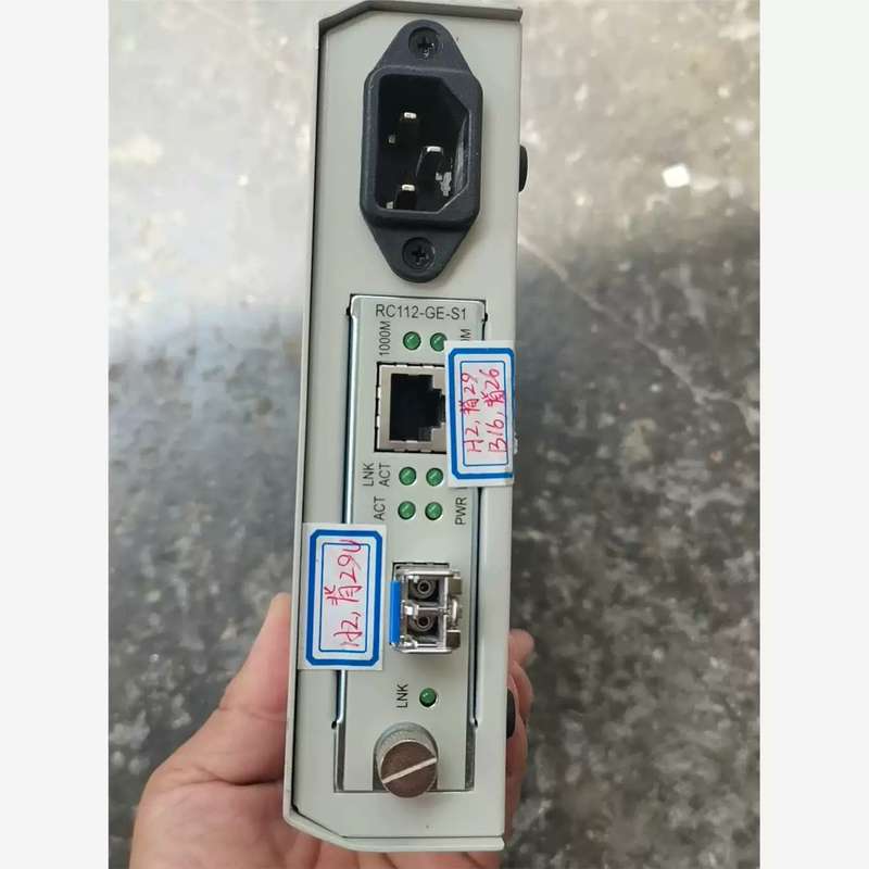 议价瑞斯康达 千兆单模双芯RC112--S1各一只。成色