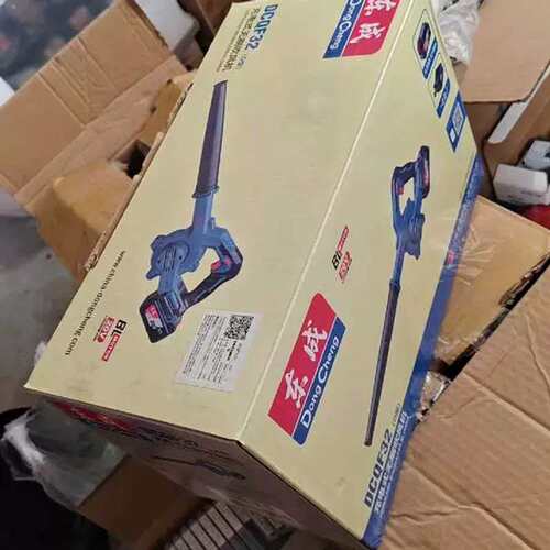 议价东成充电式吹风机DCQF32工业型锂电鼓风机，正—再拍！