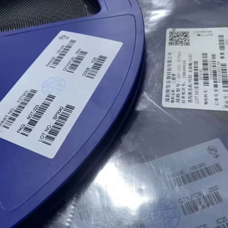 议价 FZT955贴片三级管 晶体三极管 4A 140V 3W 可维修