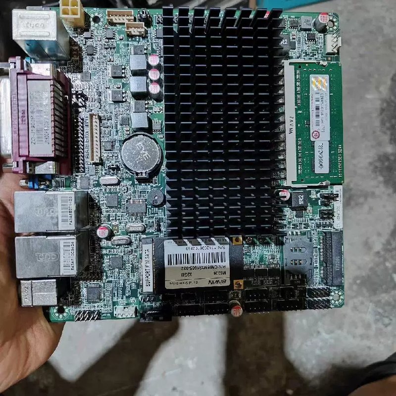 议价ZO-J1900P-6cd8dc,4G内存,32G固态