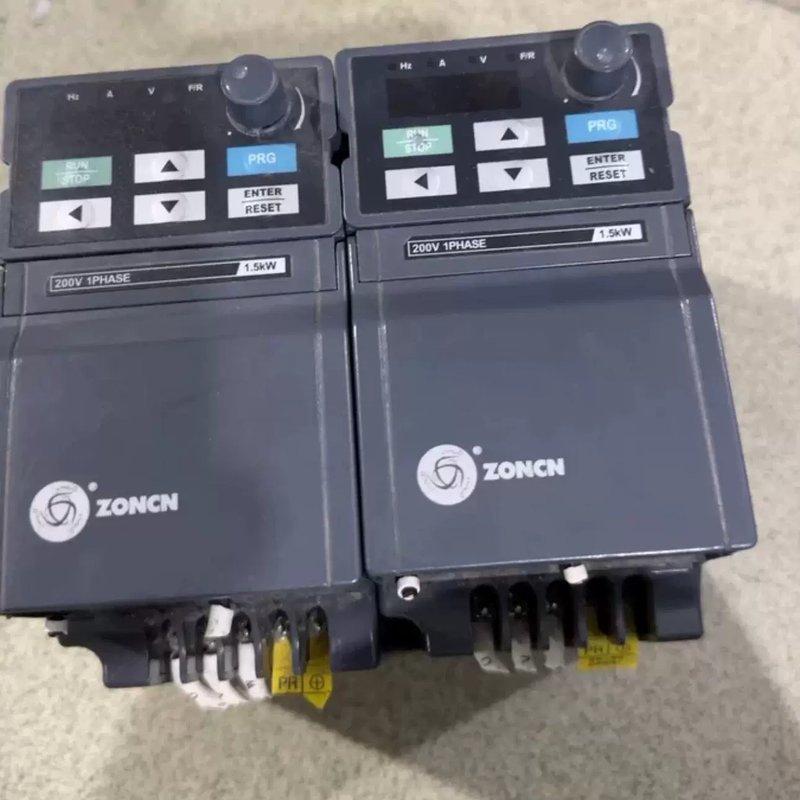 议价Z2200-1R5G变频器,主页实拍图,功能包好