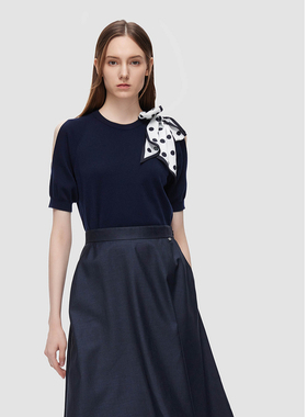 ELLASSAY歌力思秋季新款绵羊毛丝巾装饰简约针织衫女EWE343M00300