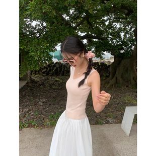 v领针织吊带背心女短款 弹力修身 上衣 现货6.5折 pusumede