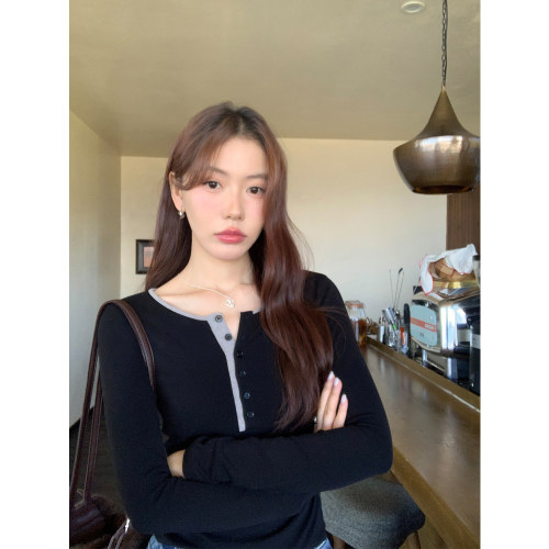 撞色领口长袖T腰身缩褶