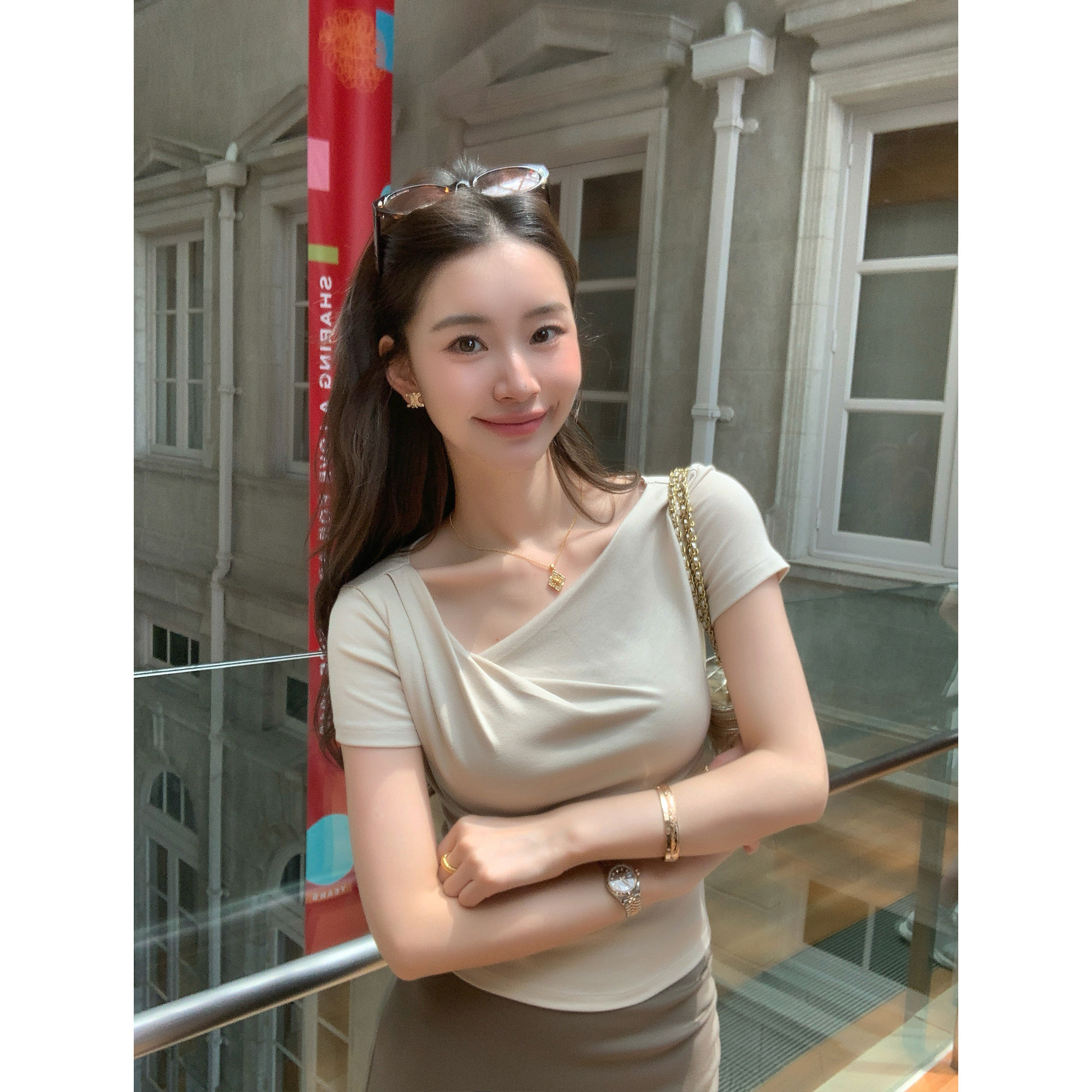 pusumede 自在韵味 设计感斜领短袖T恤女修身气质露肩短款上衣