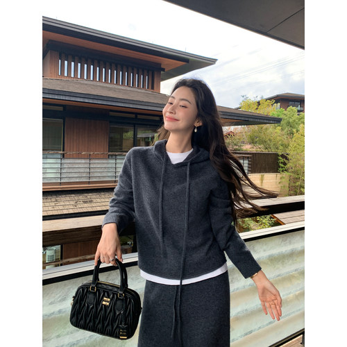 pusumede随性松弛 100%羊毛连帽毛衣女V领马甲上衣宽松阔腿裤套装