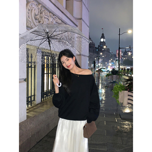 斜肩卫衣外套女休闲宽松长袖 美式 露肩上衣 现货6.5折 pusumede