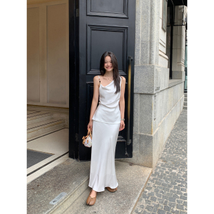 pusumede月光浮沫 a字包臀半身裙 气质缎面斜肩荡领吊带上衣女套装