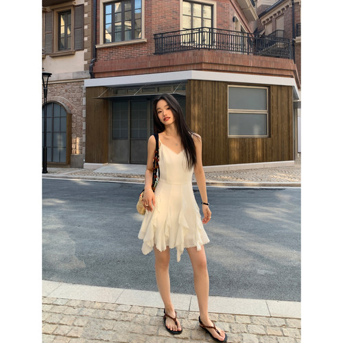 pusumede 【现货7.5折】夏日小白花 蕾丝拼接吊带连衣裙女短裙