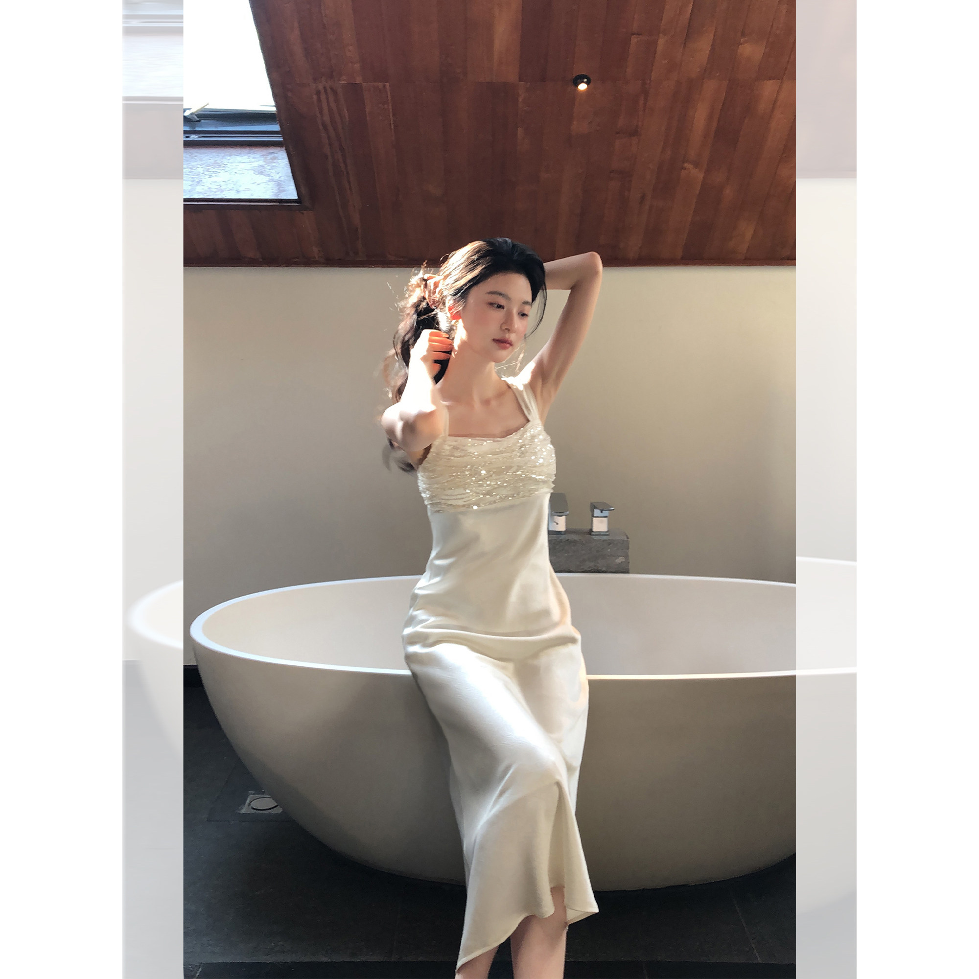 pusumede 柔纱万人迷 方领吊带连衣裙女气质光泽感缎面礼服长裙子