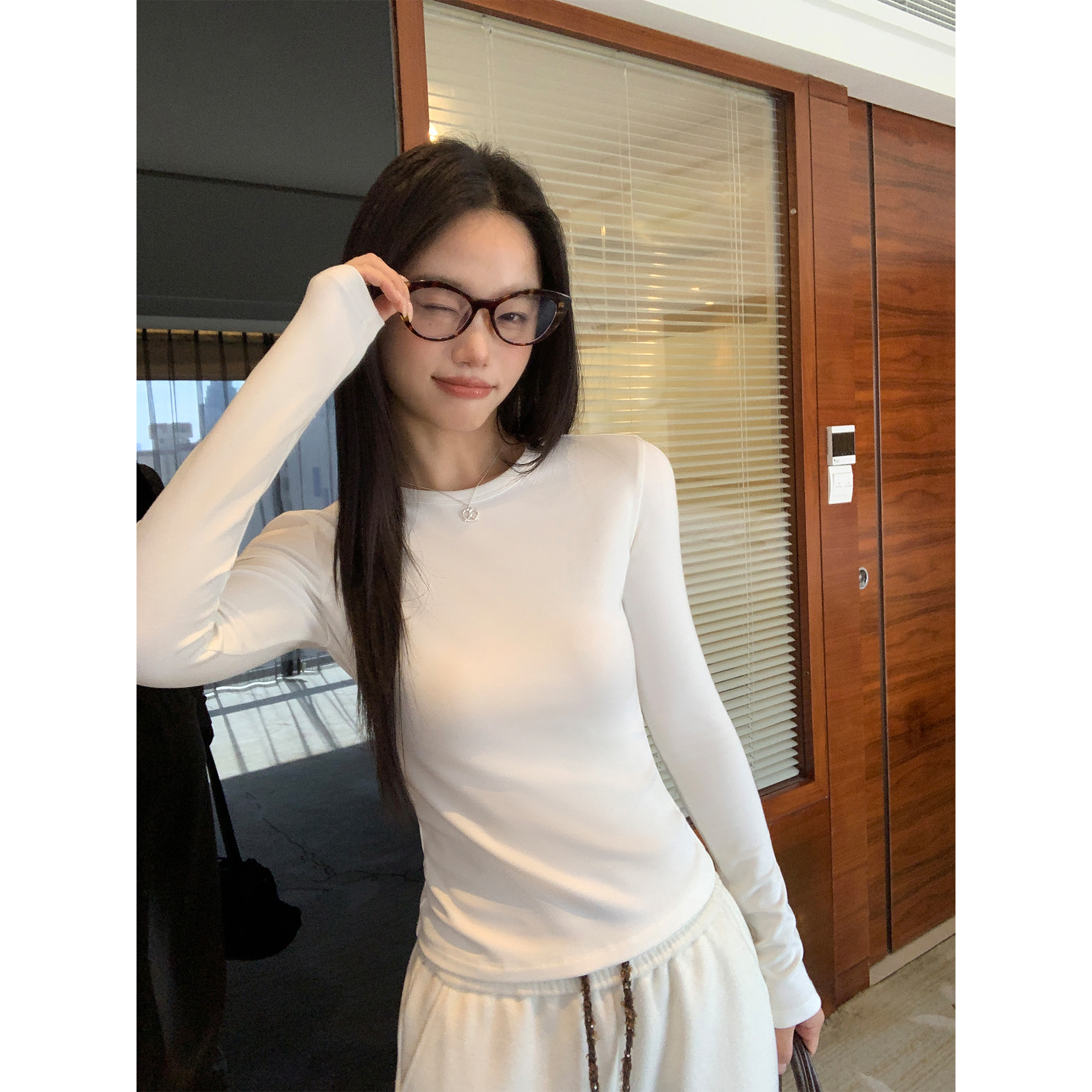 高频单品圆领针织衫长袖上衣