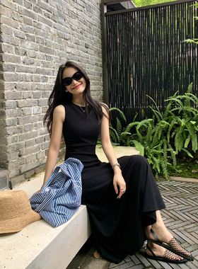 pusumede 黑色圆领针织背心连衣裙女夏季设计感收腰显瘦气质长裙