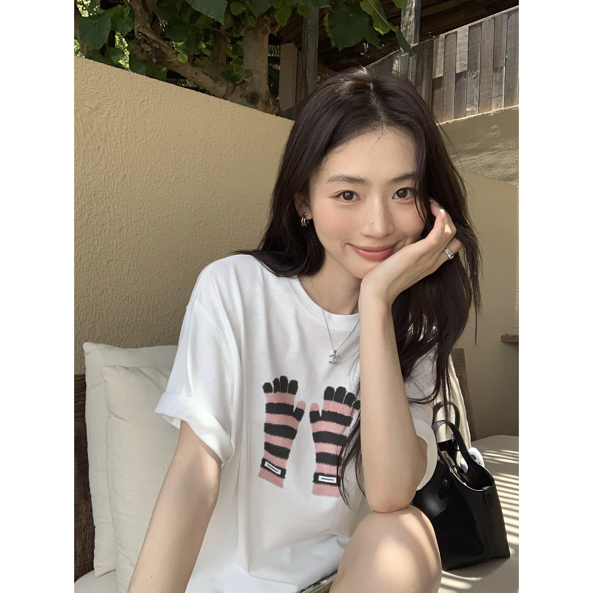 pusumede 手套印花短袖t恤女夏季宽松大版圆领落肩休闲慵懒上衣