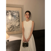 气质长裙无袖 pusumede高级感背心连衣裙女新款 法式 收腰肌理感裙子