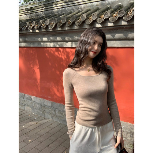 舒适回归方领针织打底衫上衣