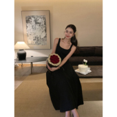 pusumede 黑色针织连衣裙女高级感气质小黑裙收腰显瘦a字背心裙