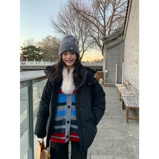 pusumede【现货6.5折】黑色连帽羽绒服女保暖白鸭绒面包服外套