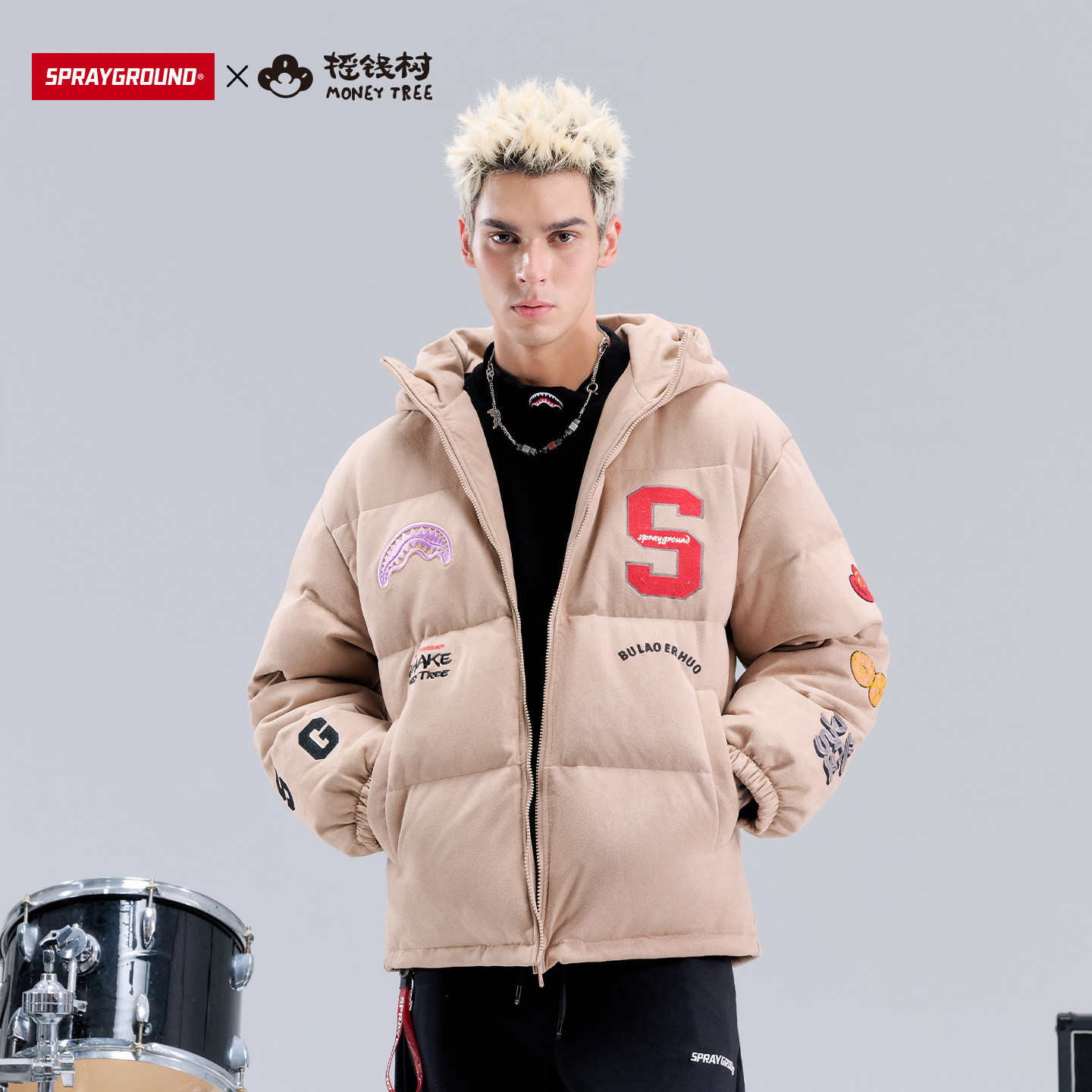 SG鲨鱼嘴X摇钱树联名羽绒服外套