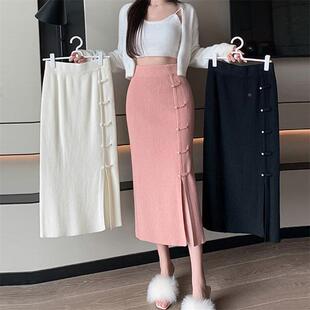 新中式国风盘扣针织半身裙女秋冬季中长款高腰显开叉a字包臀裙定