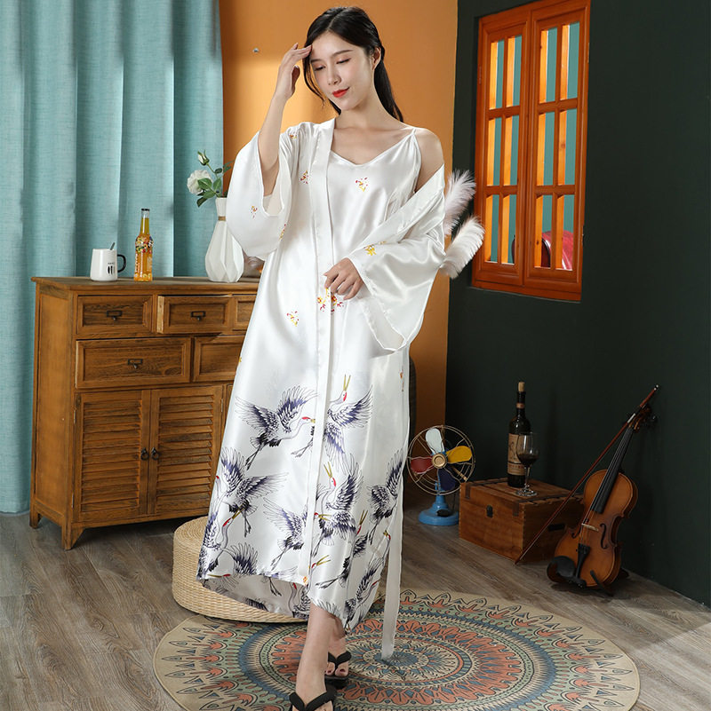 2027睡袍新品夏季丝绸仙鹤睡衣伴娘服中袖女浴袍新娘晨袍