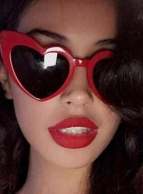 欧美新款爱心女士太阳镜15983 可爱桃心墨镜 潮流心形太阳眼镜定