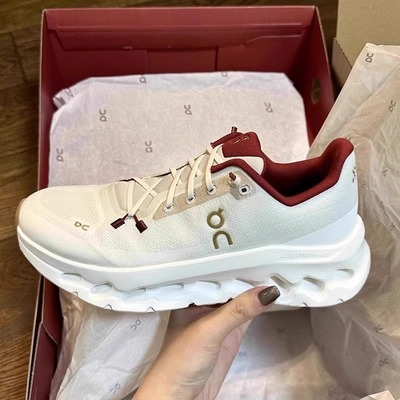 On蛇年限定款运动休闲跑步鞋男女