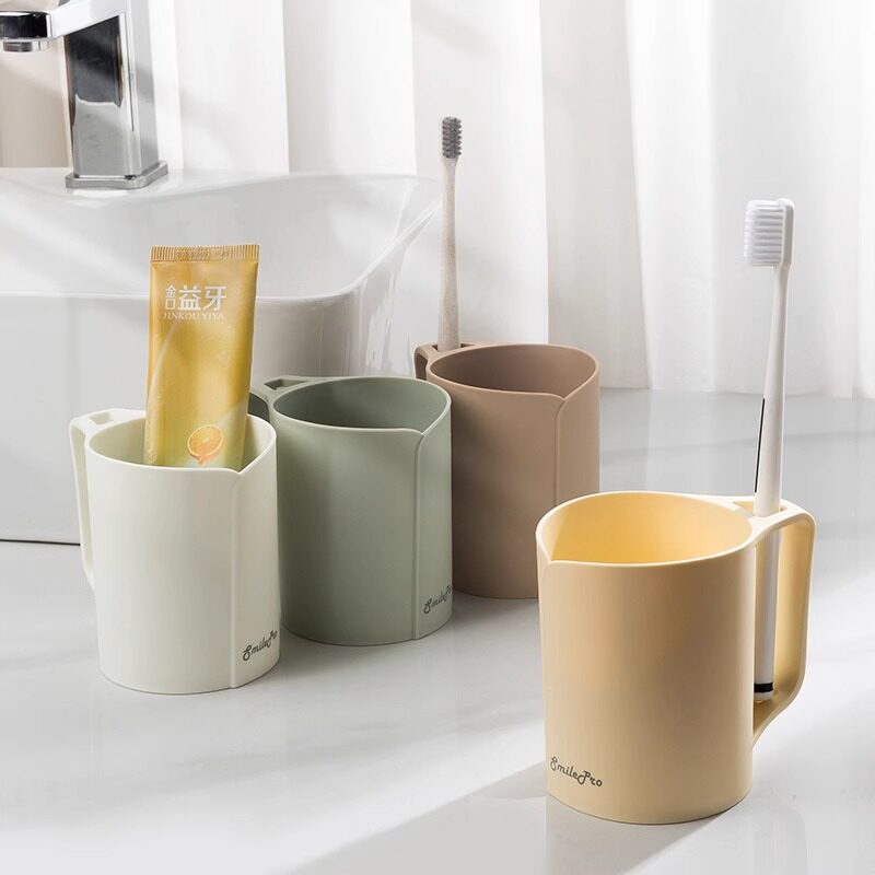 家用简约情侣牙刷杯微笑漱口杯