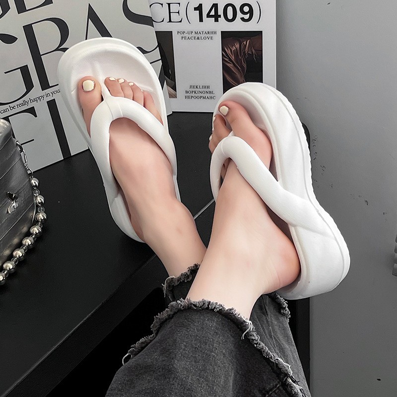 进口eva踩屎感人字拖女夏外穿时尚居家浴室防滑软底夹脚凉拖鞋沙