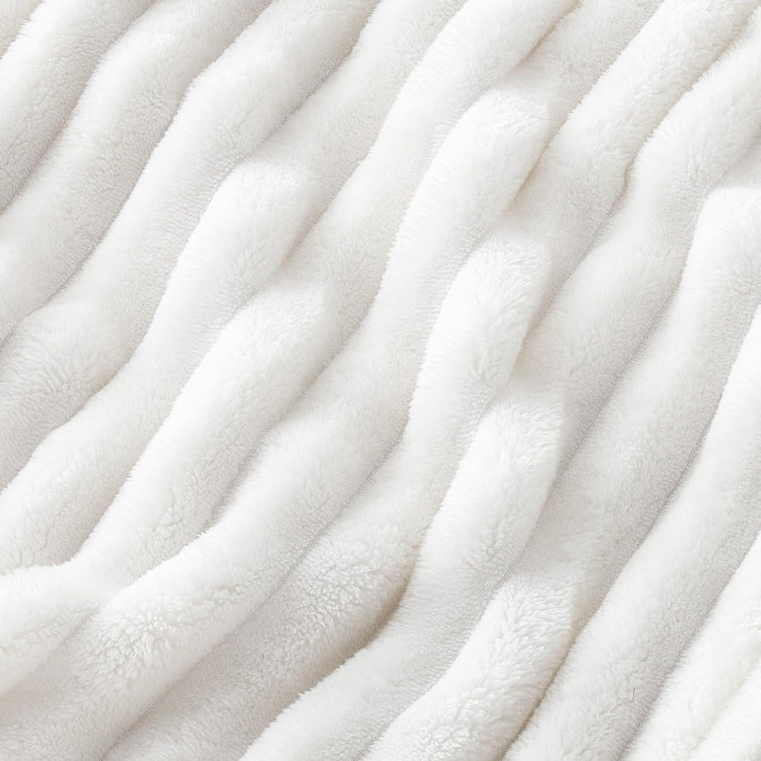 Solid color white cozy sofa throws blankets fluffy bedcover