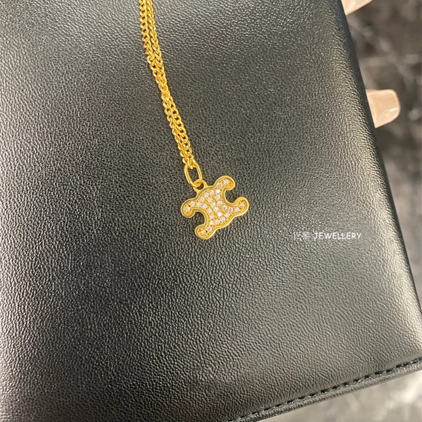 凯旋门满钻项链女轻奢小众纯银字母锁骨链高级感时尚情人节礼物潮