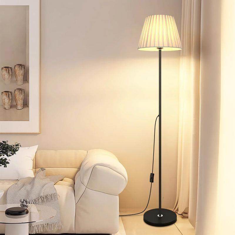 落地灯客厅沙发旁卧室床头灯氛围灯现代简约网红D护眼立式节能