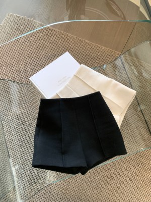 COOLLINE林子熙黑白加厚呢短裤
