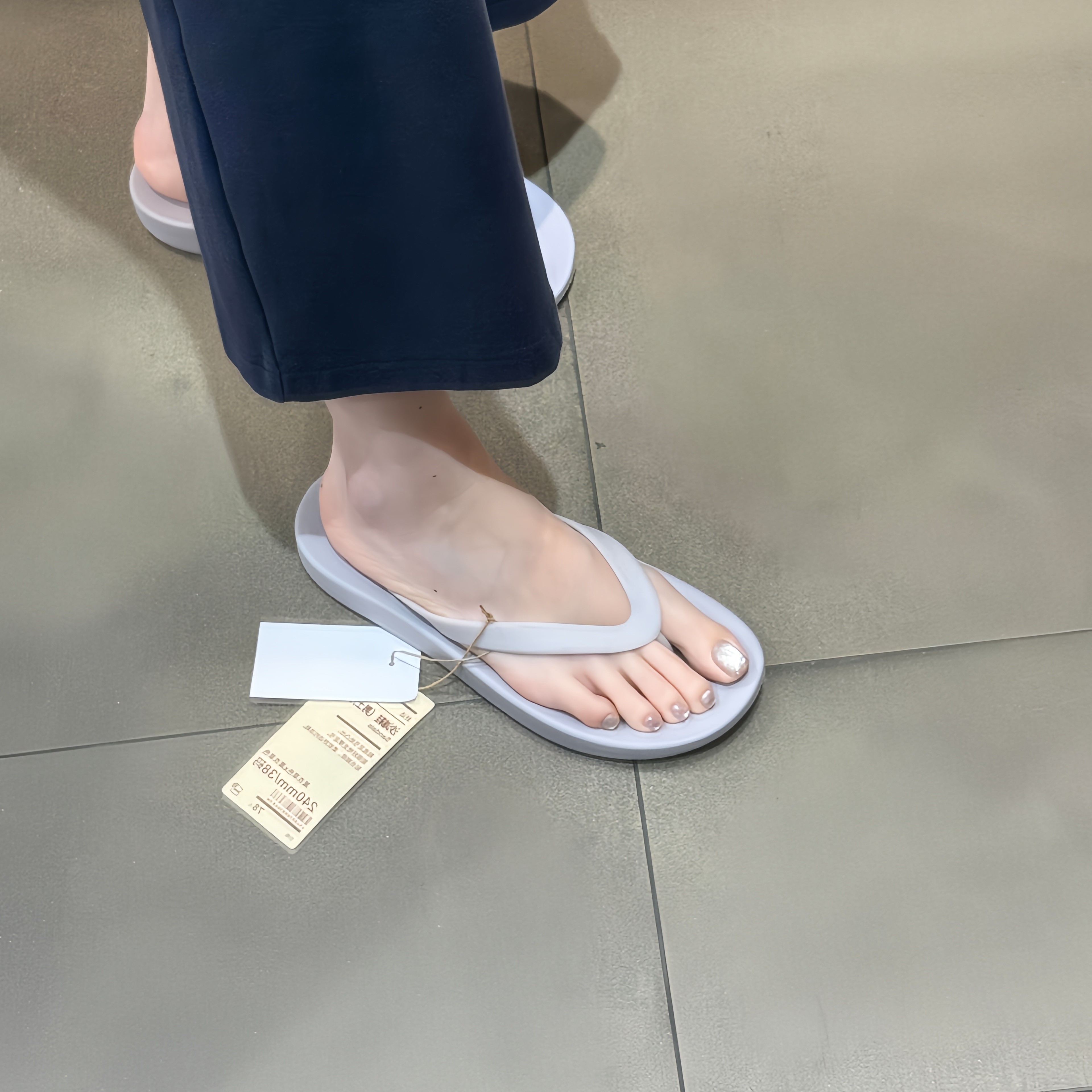 立减5元绝美不累脚人字拖