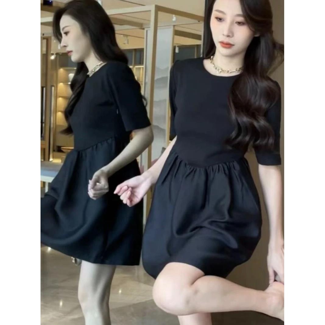 露背连衣裙女夏季欧货拼接小黑裙修身收腰中长款胖mm遮胯a字裙子